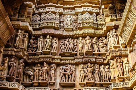  El Templo de Khajuraho: Un festival de esculturas que celebran la vida!